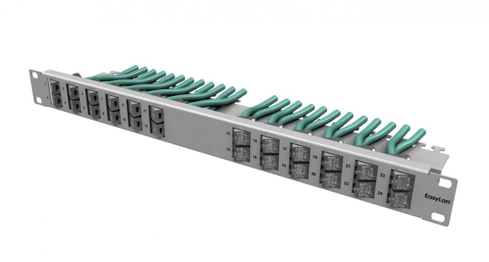 Patch panel 19" 1U pre 24 keystone modulov, neosadený , porty pod 30° uhlom